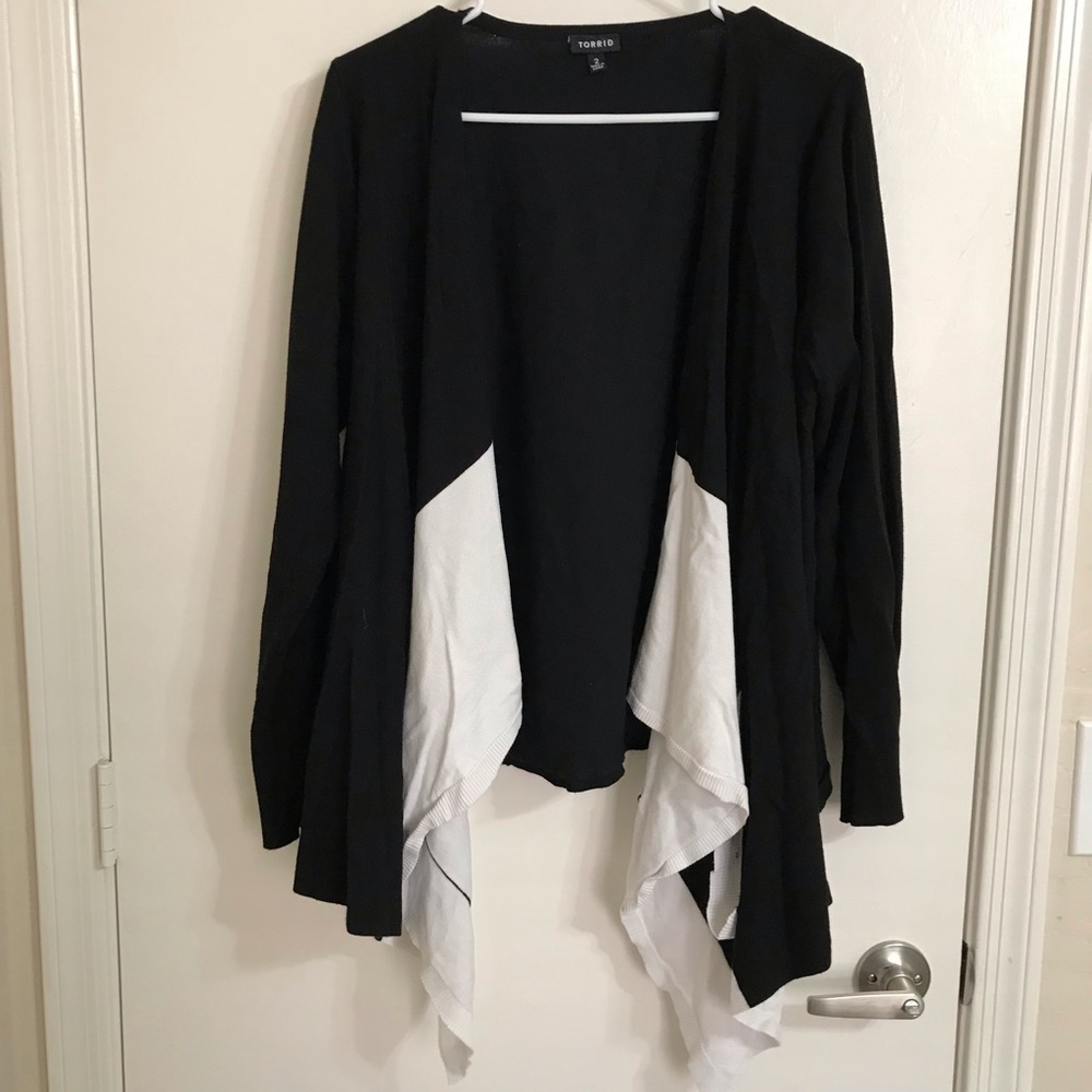Torrid Black and white drape cardigan